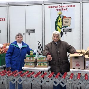 Volunteers help set up at the Somerset County Mobile Food Bank's Rockwood distribution location. The food bank received $5,000 from CFA's 2019 Fall Grants.